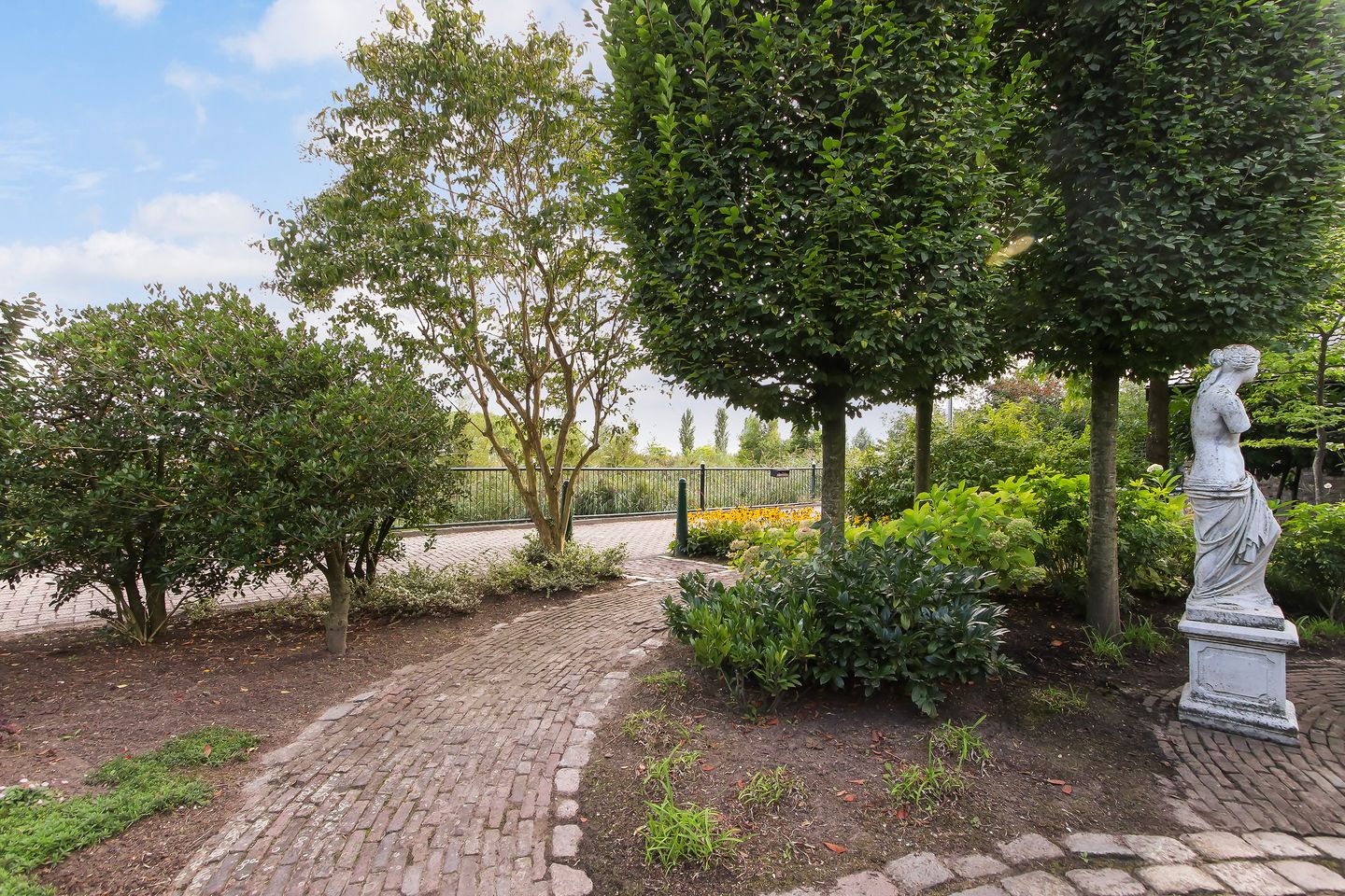 Foto 49 van Wieldrechtse Zeedijk 90