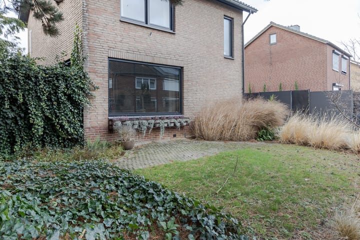 Foto 9 van Rector Thijssenstraat 36