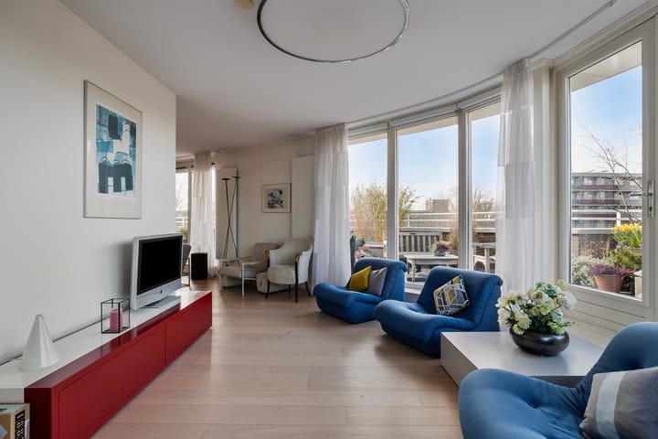 Foto 17 van Raesbergenstraat 89