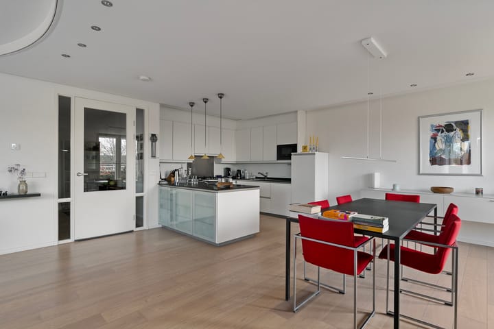 Foto 20 van Raesbergenstraat 89