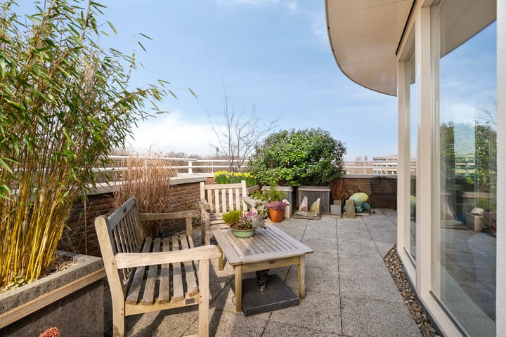 Foto 32 van Raesbergenstraat 89