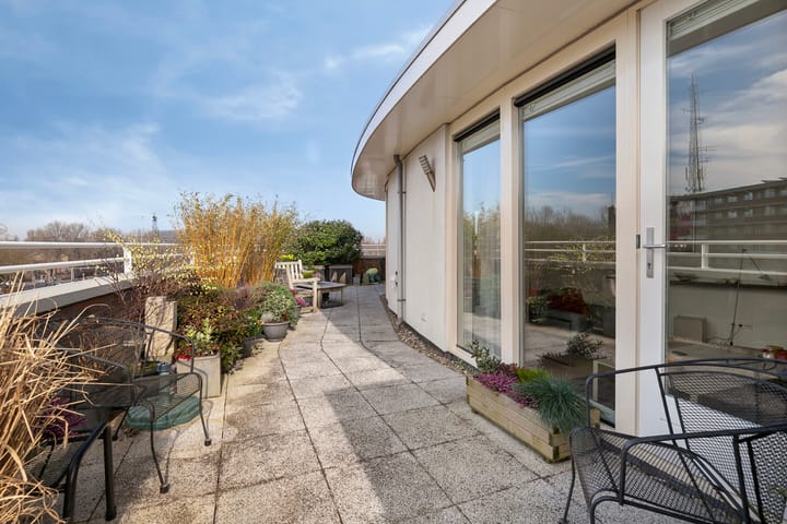 Foto 5 van Raesbergenstraat 89