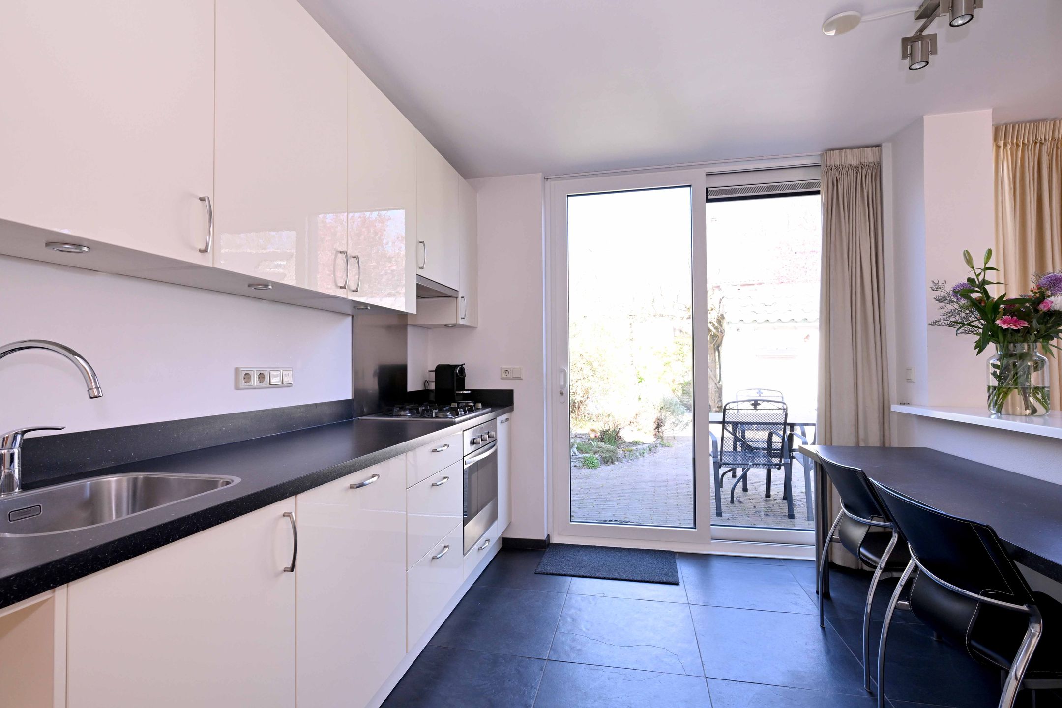 Foto 12 van Swaefkenstraat 12