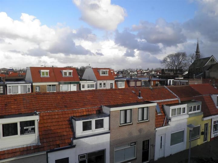 Photo 11 of Van Limburg Stirumstraat 30-B