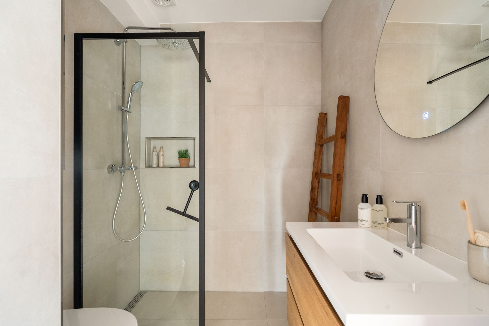 Foto 21 van Van Spilbergenstraat 16-2