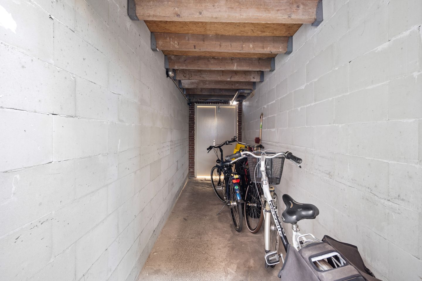 Photo 25 of Hendrik Gerard Dirckxstraat 14