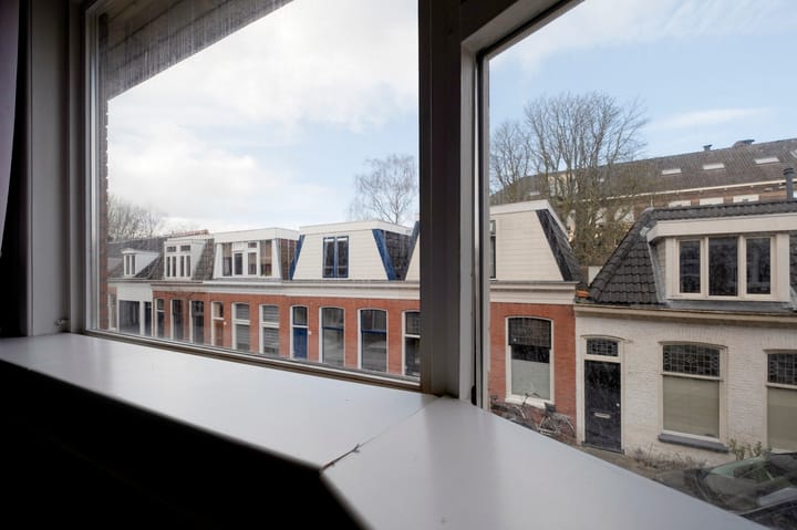 Foto 8 van Warmoesstraat 31-A