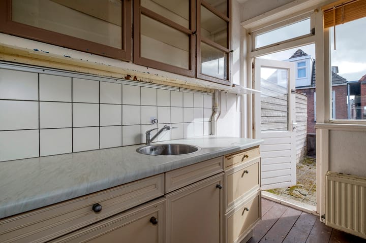 Foto 15 van Warmoesstraat 31-A