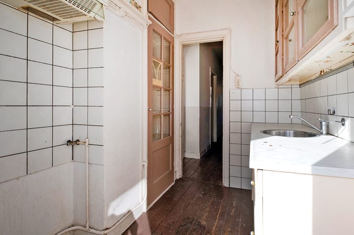 Foto 18 van Warmoesstraat 31-A