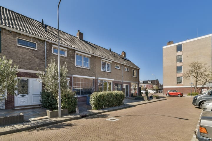 Foto 25 van Mascagnistraat 11