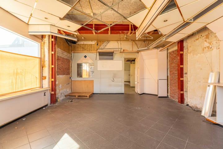 Photo 21 of Tramstraat 2