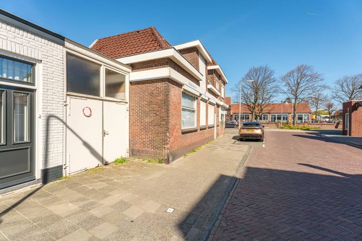 Photo 27 of Tramstraat 2