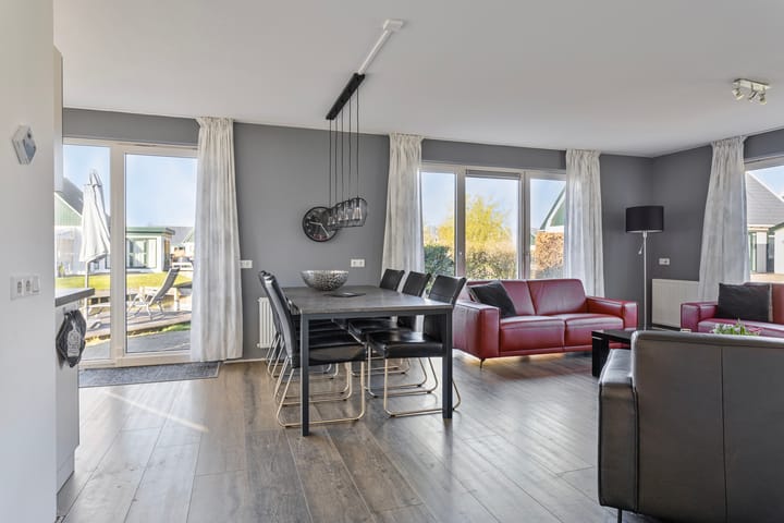 Foto 9 van Zuiderdwarsdijk 56