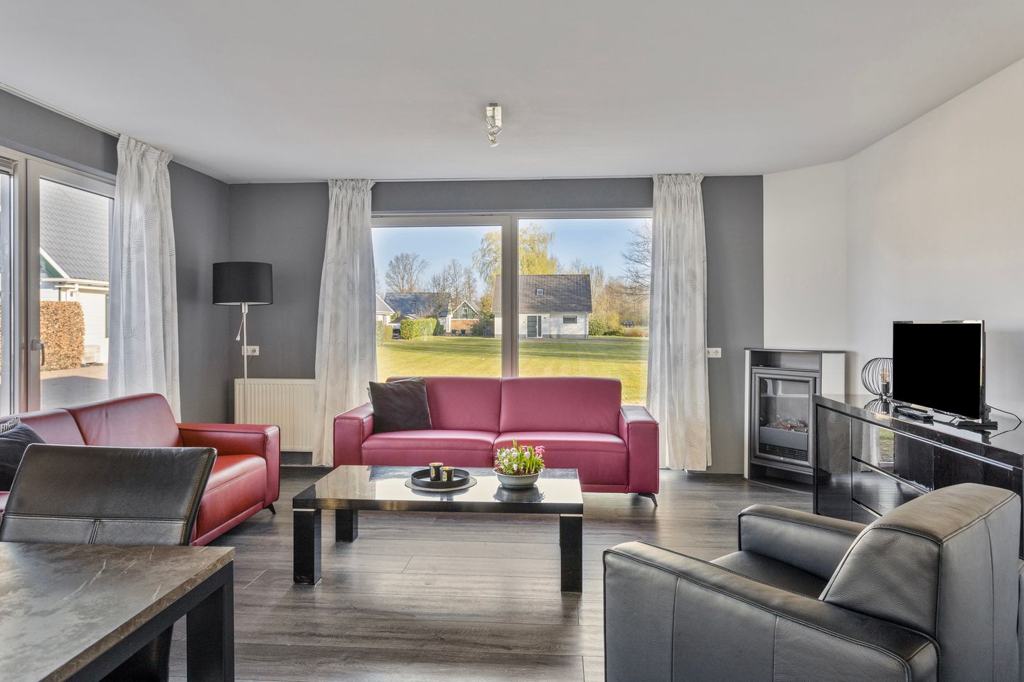 Foto 10 van Zuiderdwarsdijk 56