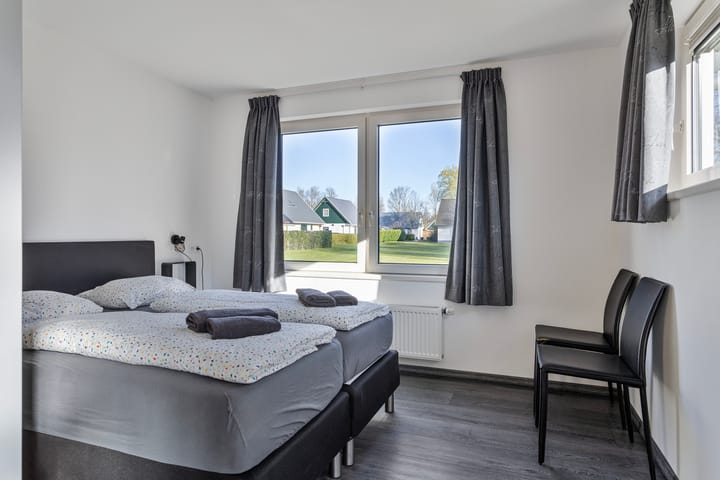 Foto 24 van Zuiderdwarsdijk 56