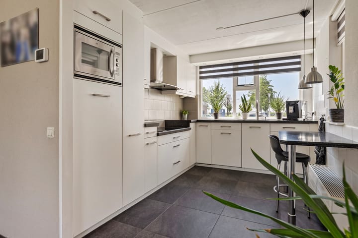 Foto 3 van Leeghwaterstraat 55