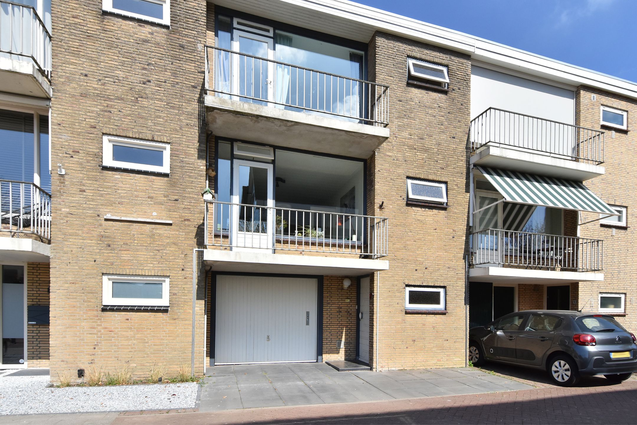 Photo 6 of van Naeldwijcklaan 89