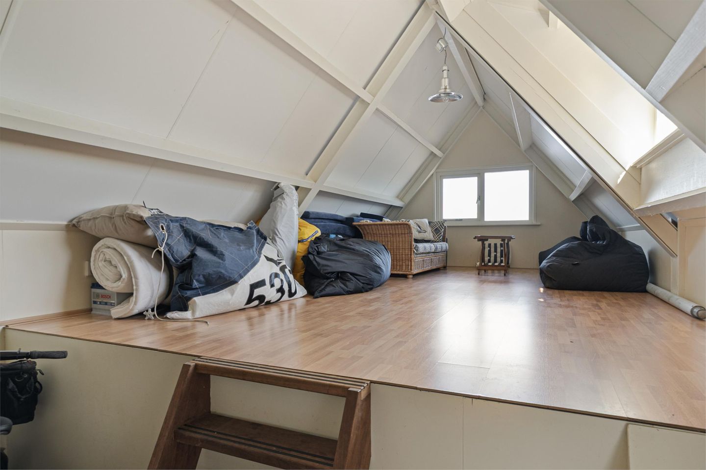 Foto 20 van Nieuw-Loosdrechtsedijk 260