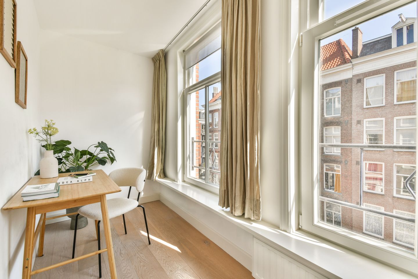 Photo 14 of Da Costastraat 110-C