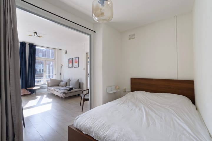 Foto 13 van Jacob van Lennepstraat 35-3A