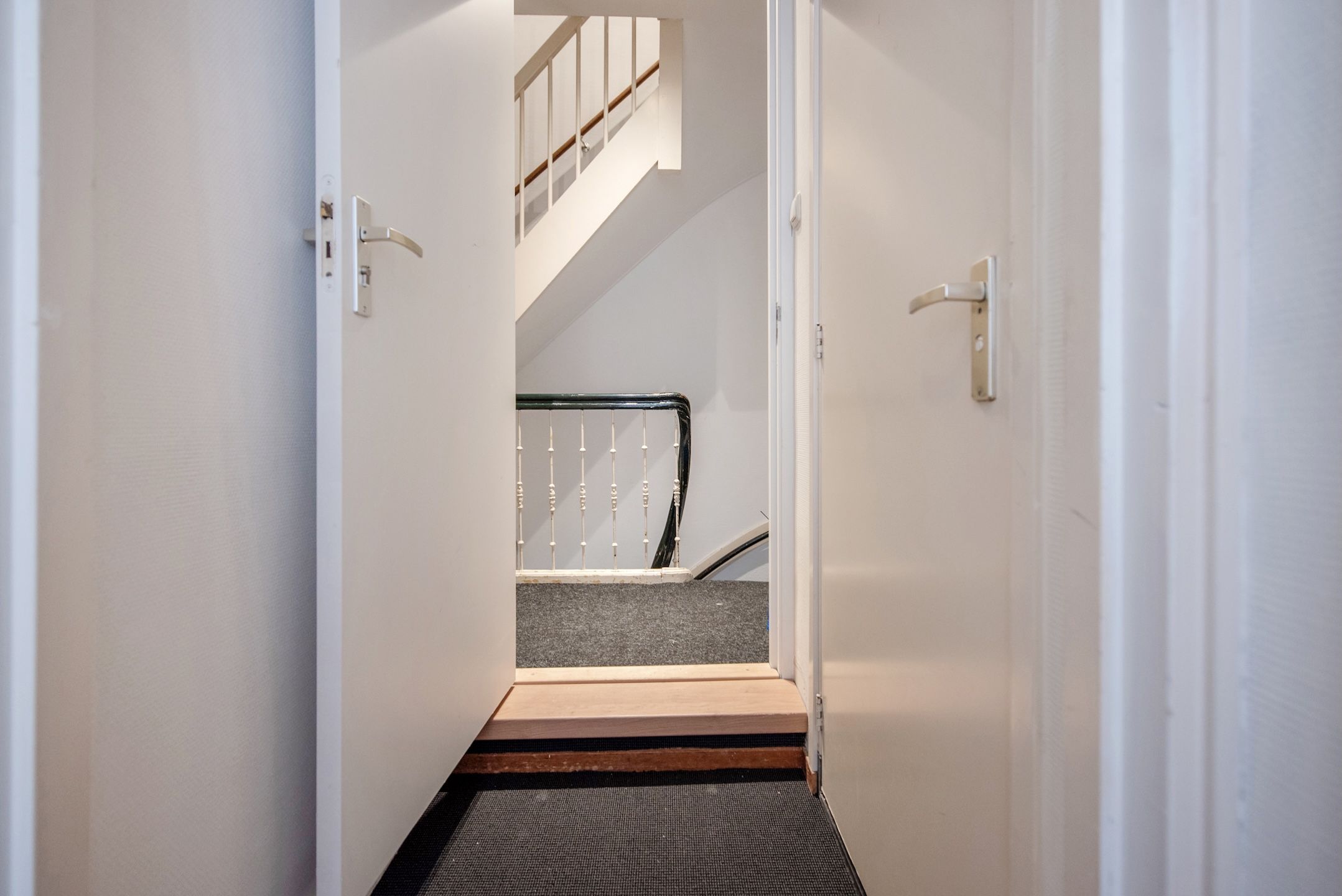 Photo 6 of Buitenwatersloot 121-D