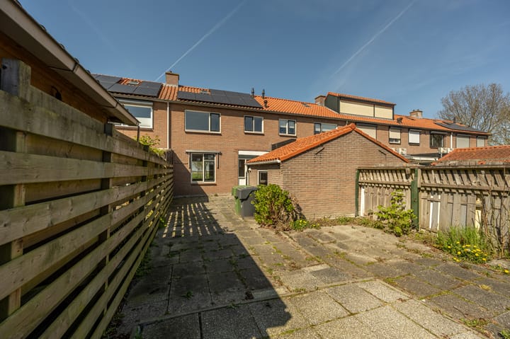 Foto 2 van van der Doeslaan 11