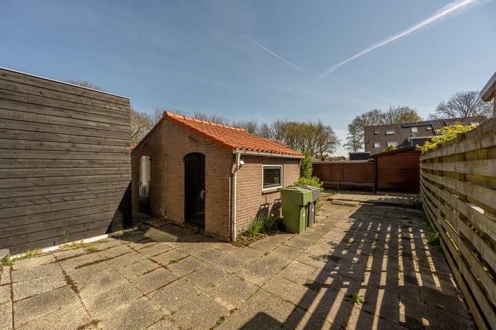 Foto 3 van van der Doeslaan 11