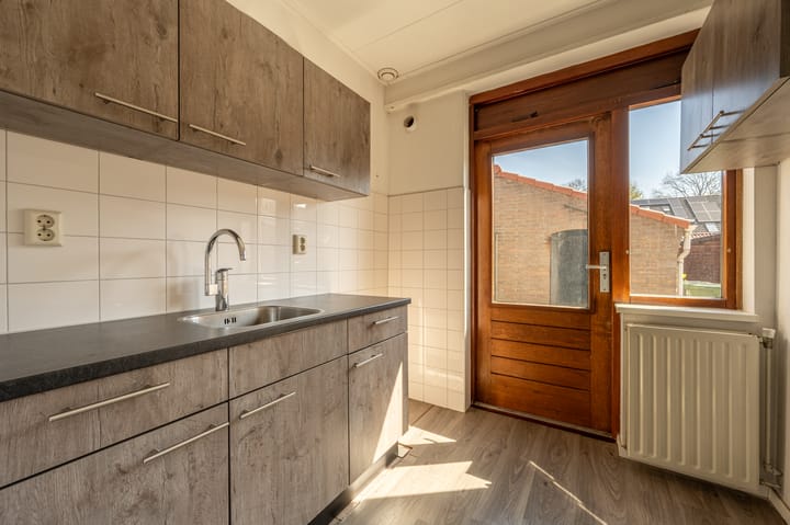 Foto 9 van van der Doeslaan 11