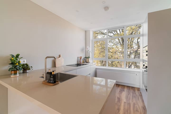 Foto 7 van Pasteurstraat 11