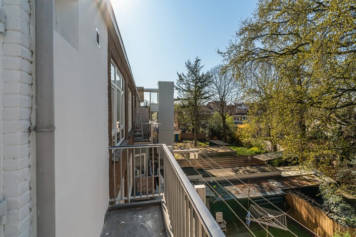 Foto 24 van Pasteurstraat 11