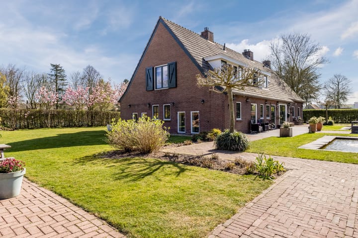 Foto 1 van Bredeweg 103