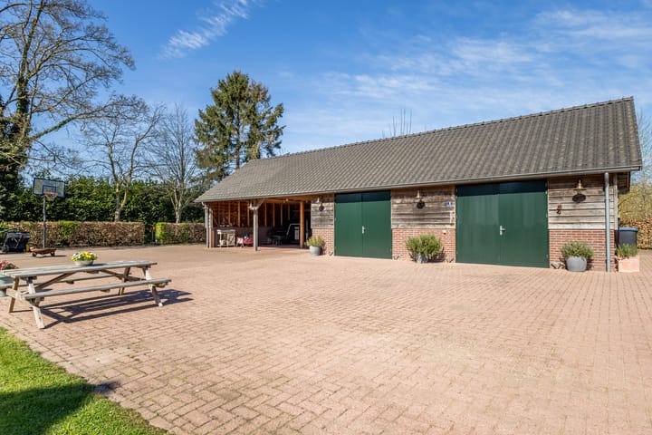 Foto 46 van Bredeweg 103