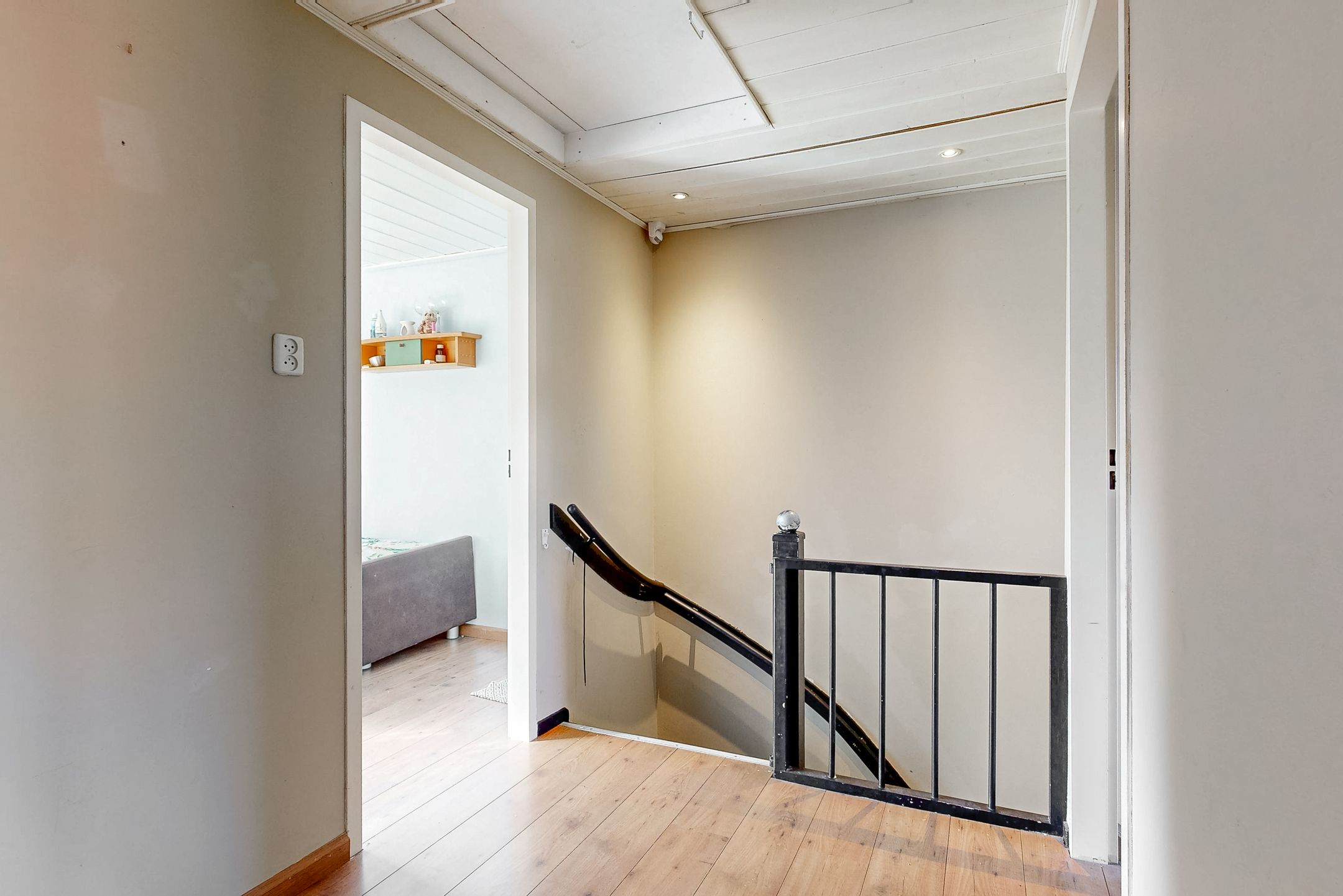 Photo 18 of Floralaan 23