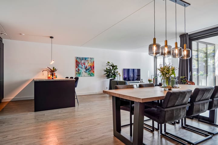 Foto 8 van Thomas a Kempisstraat 4