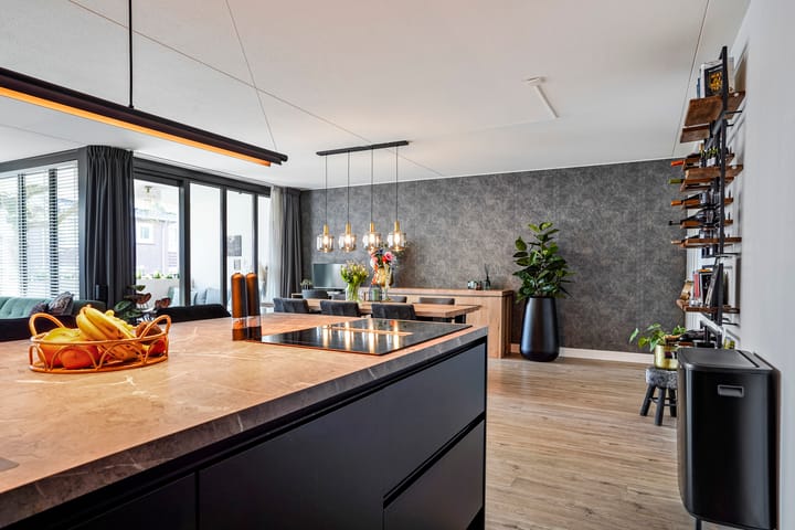 Foto 12 van Thomas a Kempisstraat 4