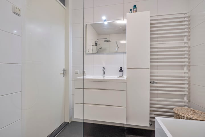 Foto 27 van Thomas a Kempisstraat 4