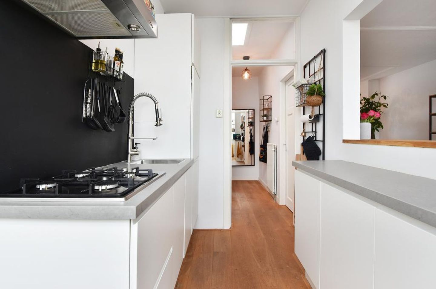 Foto 10 van van Wassenaerstraat 48