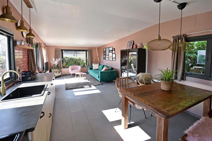 Photo 5 of Graaf Floris V weg 37-39