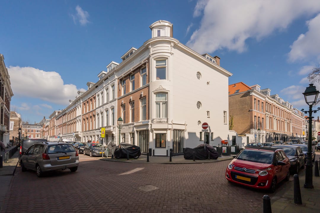 Photo 2 of Hugo de Grootstraat 17-B