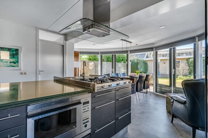 Foto 17 van J.P.C. Leinweberstraat 31-B