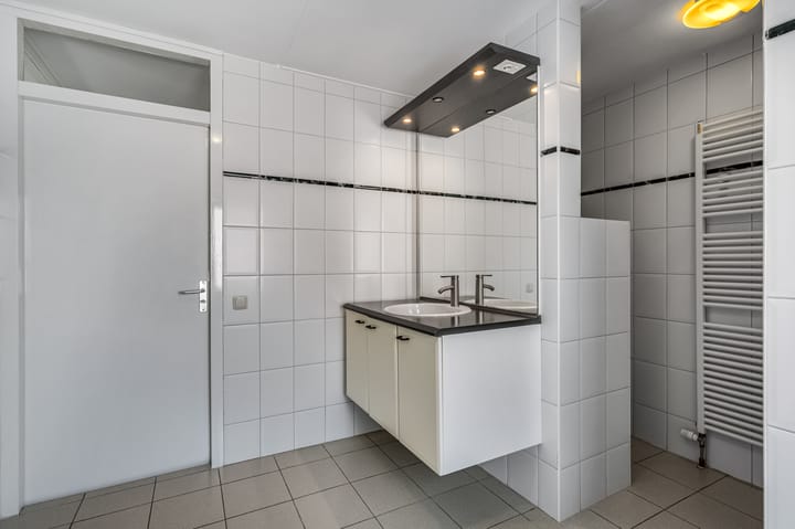 Foto 24 van J.P.C. Leinweberstraat 31-B