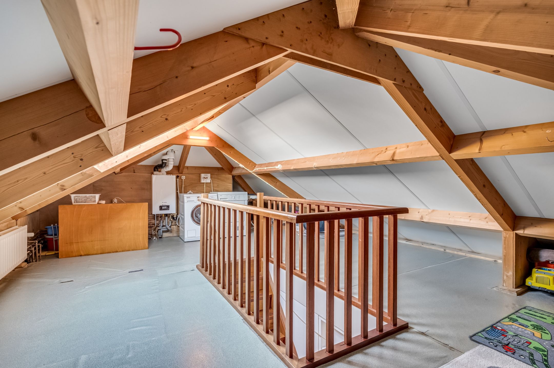 Foto 33 van J.P.C. Leinweberstraat 31-B