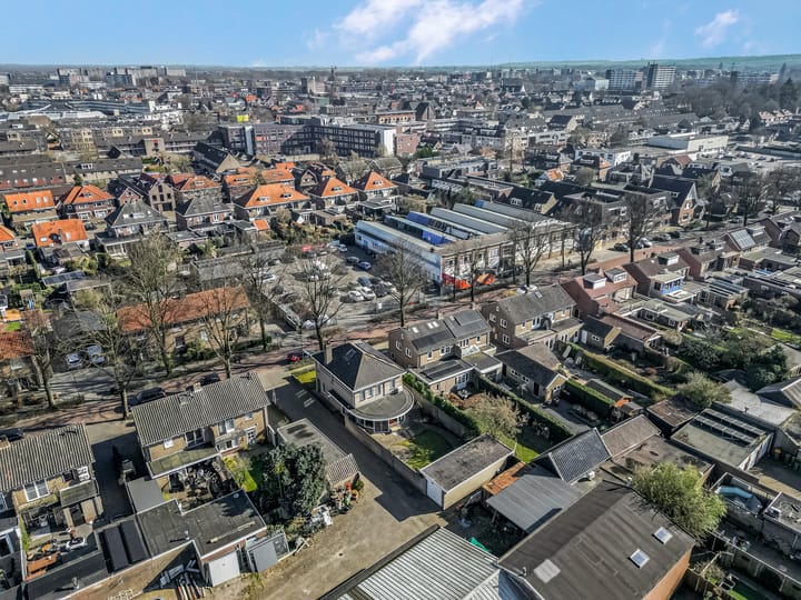 Foto 42 van J.P.C. Leinweberstraat 31-B