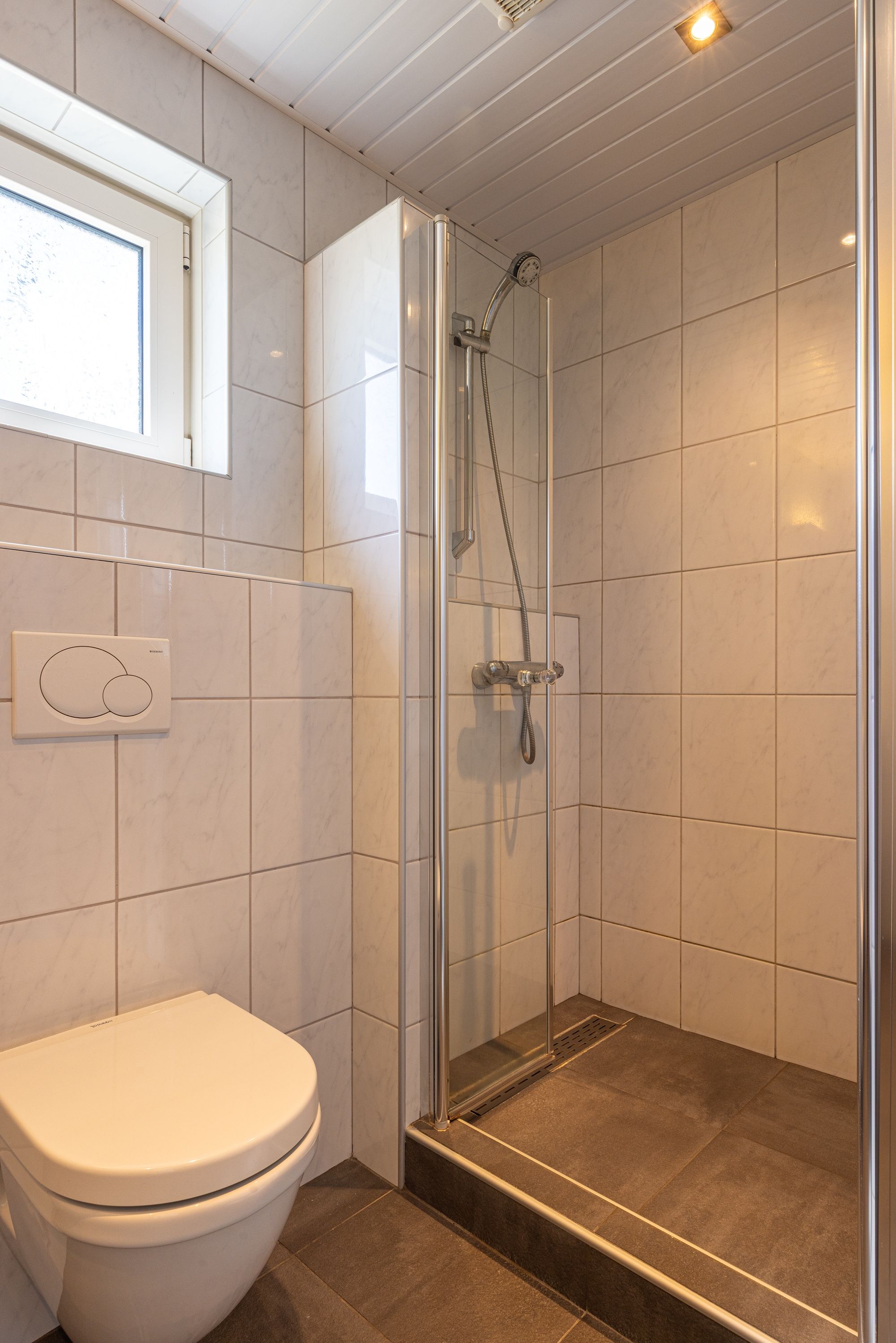 Photo 33 of Beneluxlaan 151-A