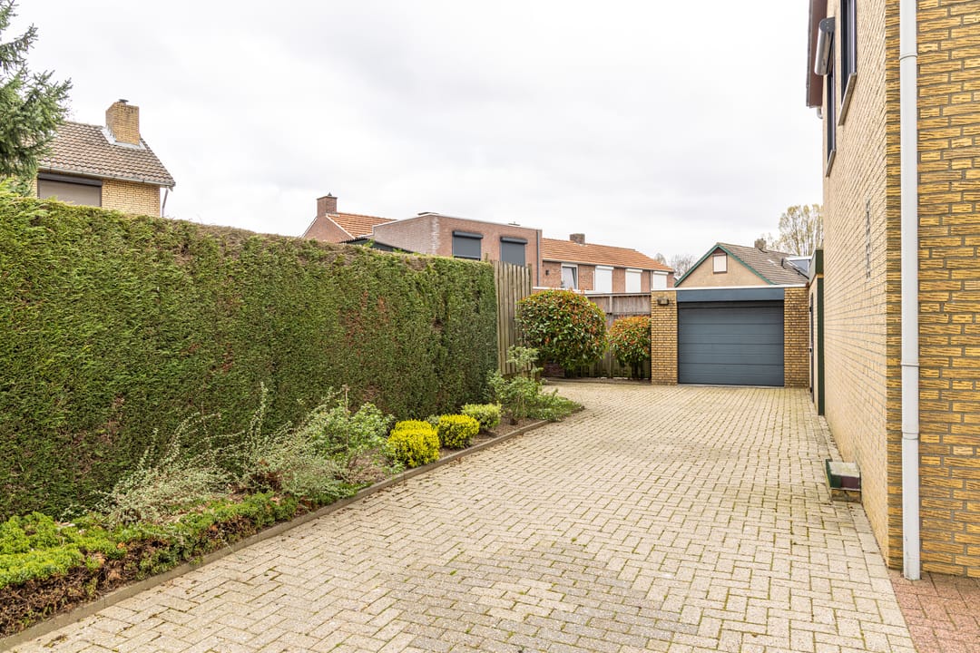 Photo 38 of Beneluxlaan 151-A