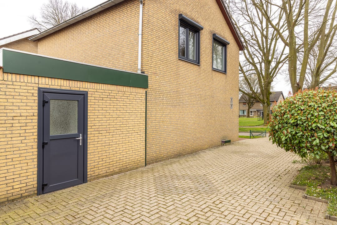 Photo 41 of Beneluxlaan 151-A