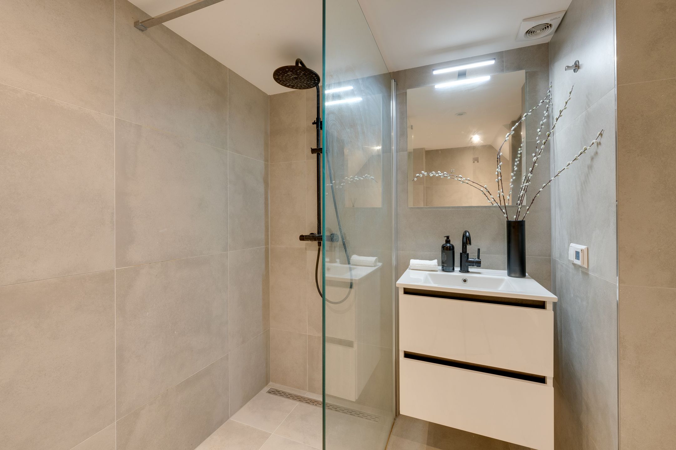 Foto 27 van Tholenseweg 40