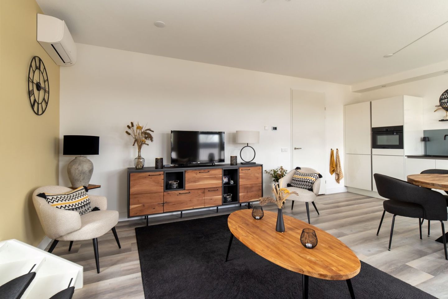 Photo 5 of van Alphenstraat 77