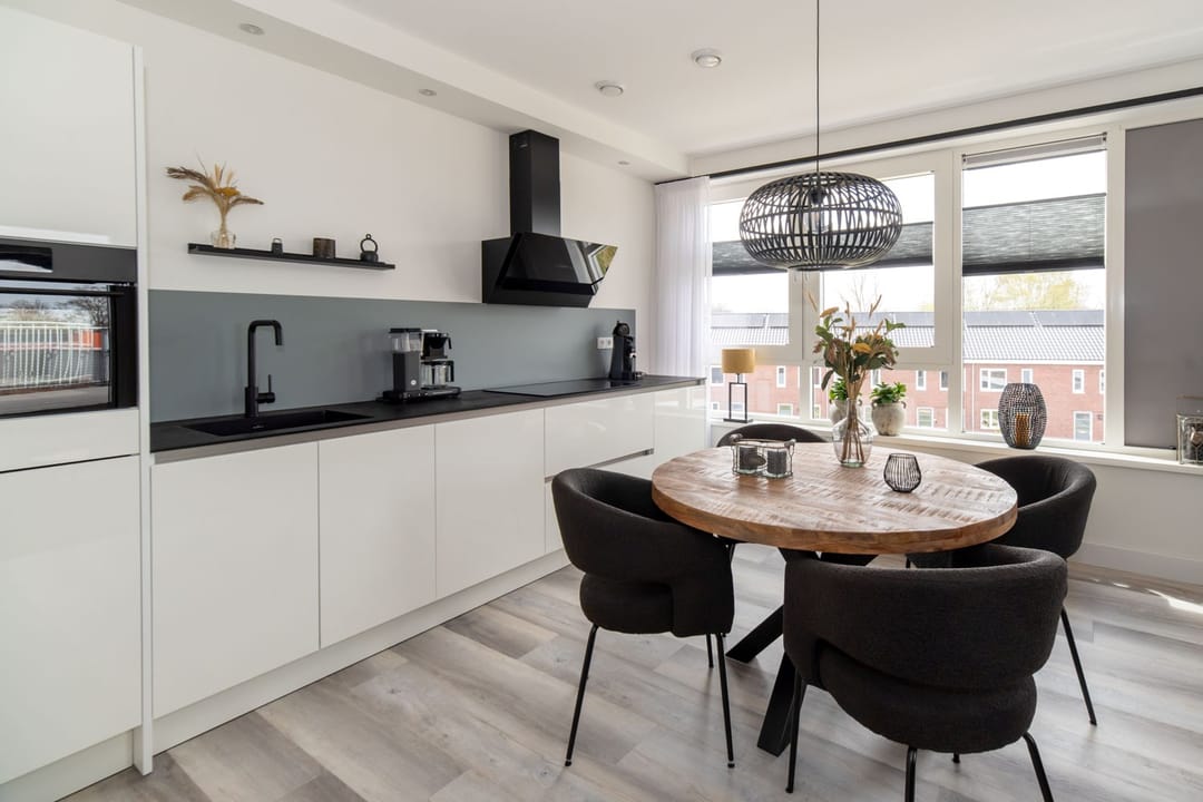 Photo 7 of van Alphenstraat 77