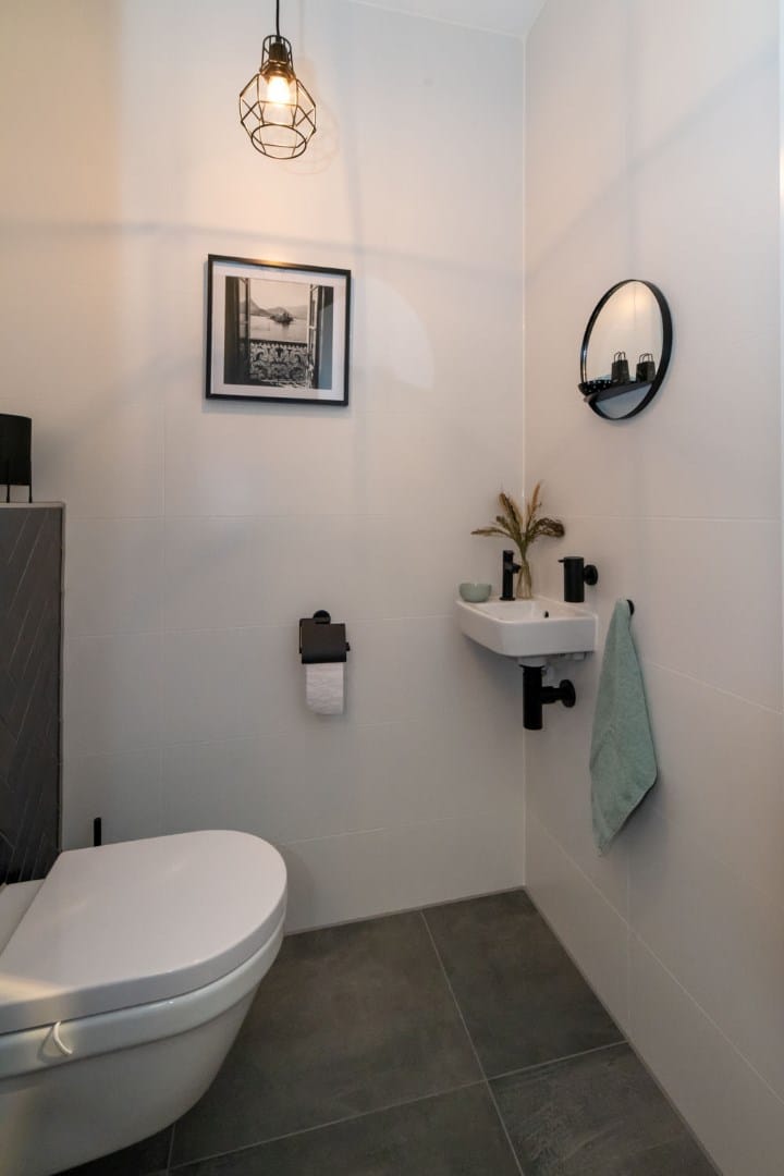 Photo 15 of van Alphenstraat 77